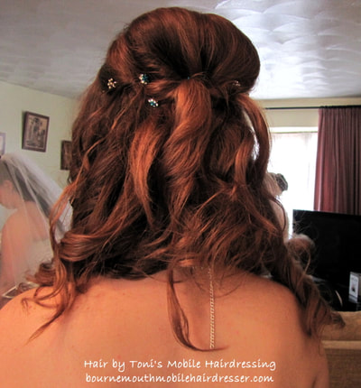 Bridesmaids Hair by Toni, mobile hairdresser in Bournemouth, Poole, Christchurch, Ferndown, Broadstone and more.